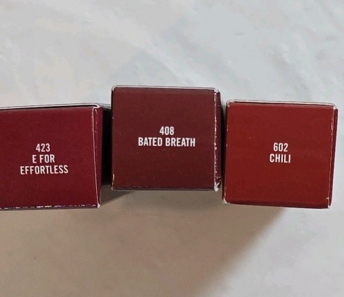 MAC LIPSTICK & COSMETICS Wholesales