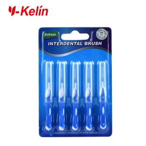 Disposable interdental brush for teeth cleaning