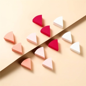 Manufacturer Cosmetic Foundation Puff Triangle Shape With Container Beauty Color Sponge Makeup Puff Powder Puff