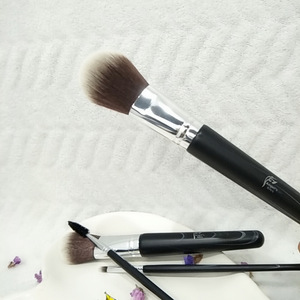 New Fashion Makeup Brushes Set Cosmetic Tool Kit
