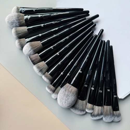 Wholesale Makeup Brush Kit – Black Handle Professional Cosmetic Brushes | OEM/ODM Supplier