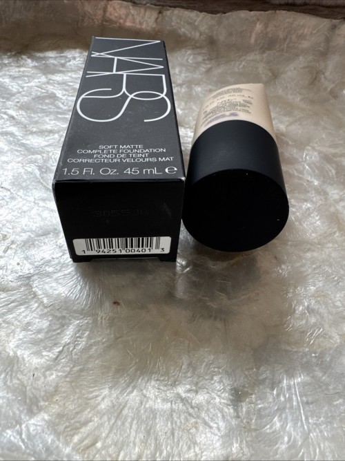 Nars Soft Matte Complete Foundation