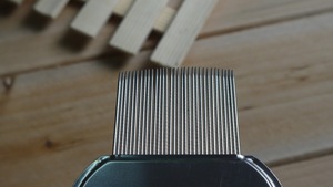 a new design tooth lice comb/comb out lice and nits