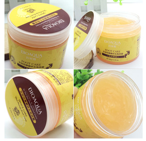 BIOAQUA Spa Massage Scrub Feet Cream Moisturizing Peeling Socks Smooth Beauty Hand Foot Care 180g