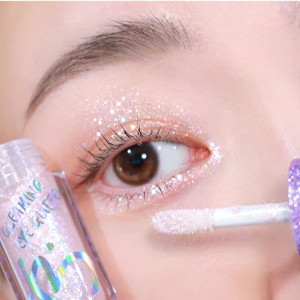 Gleaming Eye Glitter