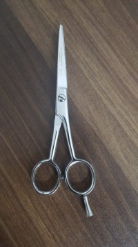 Barber Scissor Sharp Edge length 14cm