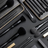 Professional Black Makeup Brush Set – Premium Face & Eye Brushes for Flawless Application