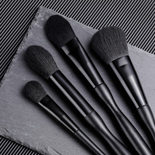 Professional Black Makeup Brush Set – Premium Face & Eye Brushes for Flawless Application