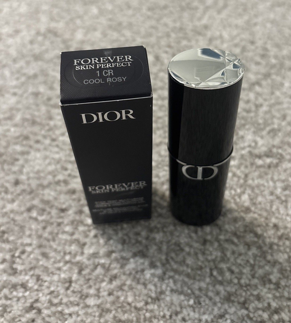 Dior Forever Skin Perfect - Multi-purpose stick foundation, hydration 24 h