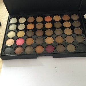 Cheap 40 colors makeup eyeshadow palette