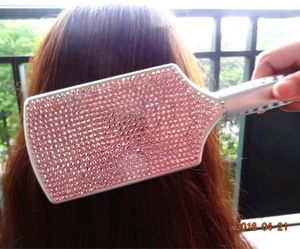 concise Rhinestone hairbrush