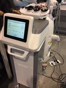 Newest ultrasonic vacuum cavitation system with RF for slimming