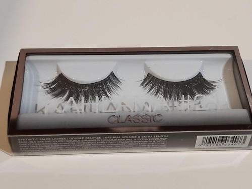 Huda Beauty False Lashes ~ CARMEN #9