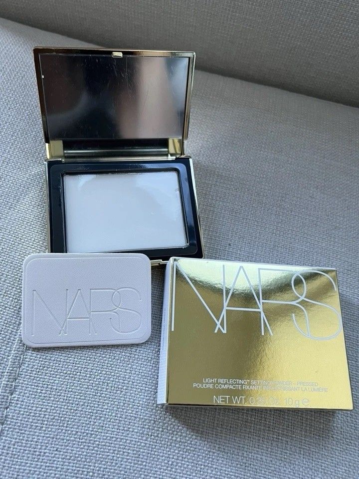 Nars Light Reflecting Pressed Setting Powder