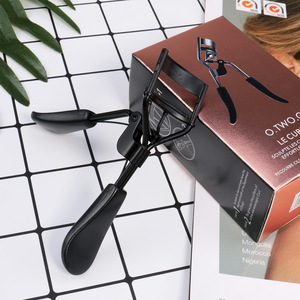Wholesale O.TWO.O High Quality Stainless Steel Beauty Tools Black Silver Eyelash Curler