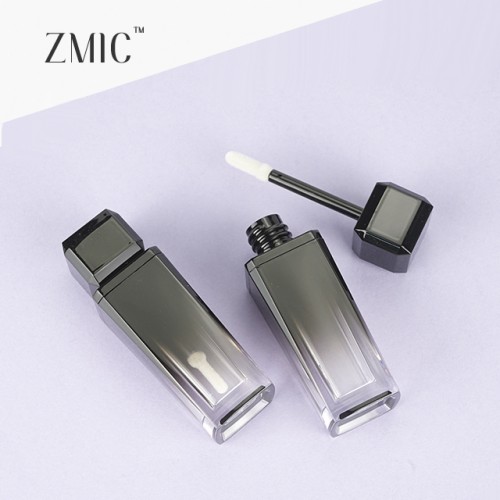 Empty lipgloss tube lip cream packaging private label made in China ZMIC