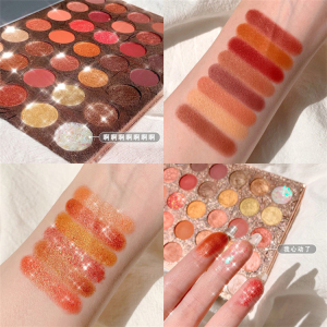 2020 Newest Colorful Eye Shadow Palette in Private Label Cosmetics Christmas Gift