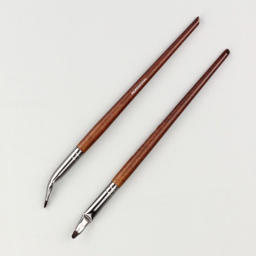 Professional Angled Handle Eyeliner Brush – Precision Eyeliner Makeup Brush for OEM & Private Label