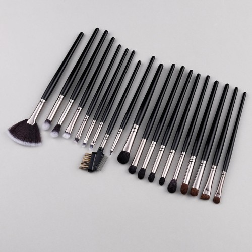 Private Label Bulk Wholesale Black Makeup Brushes Set High Quality Synthetic Powder Contour Blending Beauty Cosmetic Brush Tools