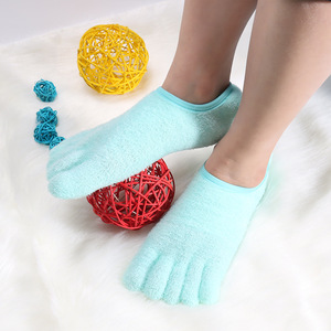 GEL TOES SOCKS FOR SKIN MOISTURE AND FOOT CARE