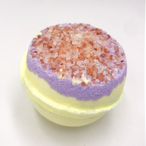 OEM Private Label Many Color Rainbow Bath Bomb Skin Clean Cupcake Bath Bomb With Oil Salt