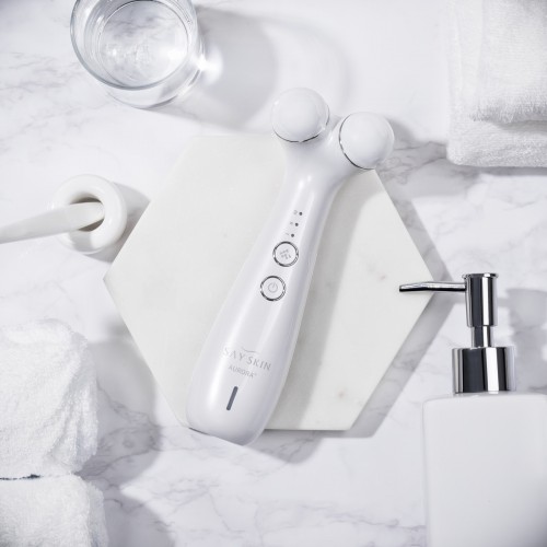 SAY SKIN AURORA + Beauty Device
