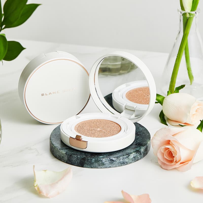 BLANC DIVA GLEAM COVERAGE CUSHION SKIN CARE MAKE UP RECOVERAGE