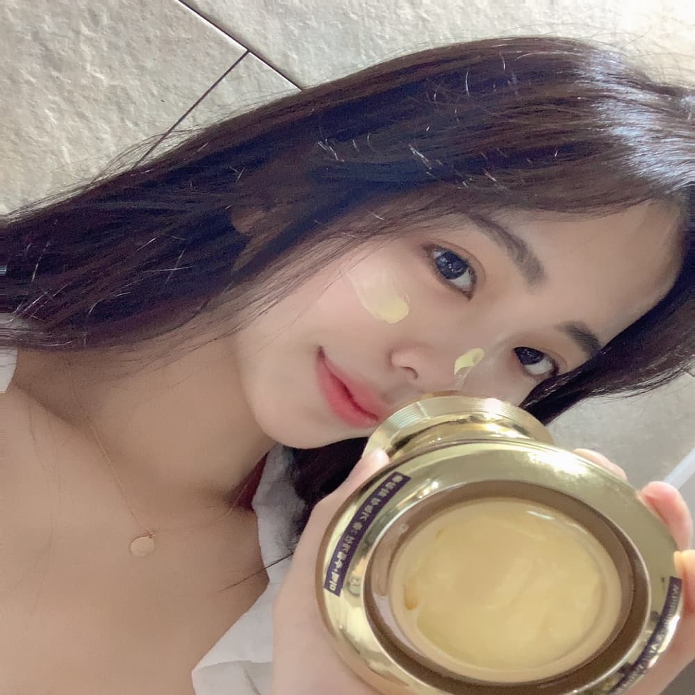 BONSHE’S Fresh Perfecting  Nutrition Cream up