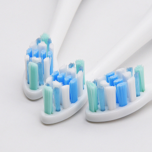 Adult toothbrush heads HX9034P Patent free