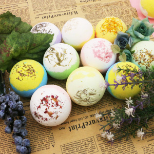 Organic Natural Premium Rainbow Bathbombs With Dry Flowers On Top Bath Bombs Gift Sets