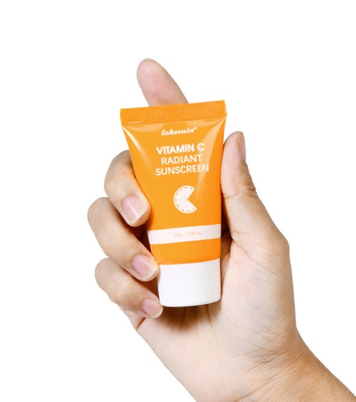 Lakerain VC Radiance Concealer Cream Moisturizing Essence Cream Lightweight Breathable Non-Greasy Face Care for All Skin Types