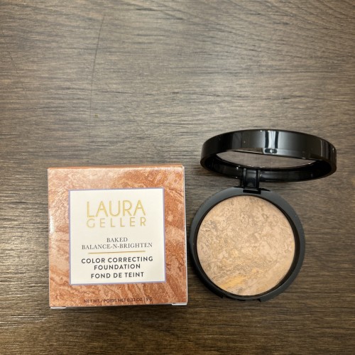 LAURA GELLER Baked Balance-n-Brighten Color Correcting Foundation Medium 0.32oz