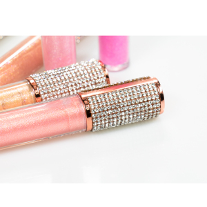 2021 new style shiny glitter lip gloss hot selling waterproof lip gloss vegan pigmented lip gloss