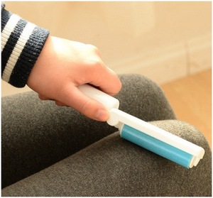 Portable folding dust roller, Recycled sticky clothes hair roller