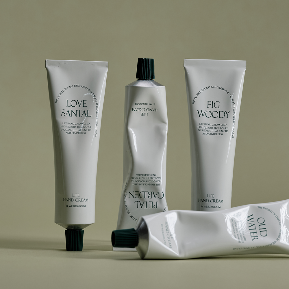 (W.DRESSROOM) Life Hand Cream Oud Water 50ml