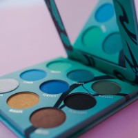 MATTE AND SPARKLING EYESHADOWS, FOR YOUR DAY AND NIGHT LOOK!
