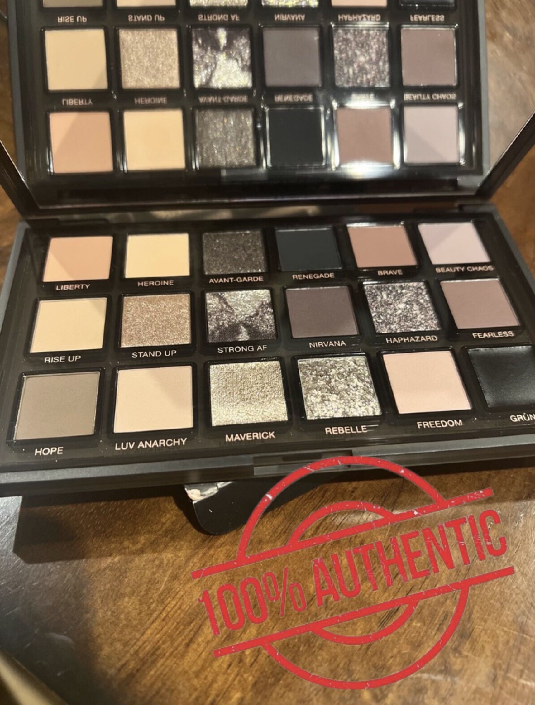 100% Authentic Huda Beauty Pretty Grunge Eyeshadow Palette