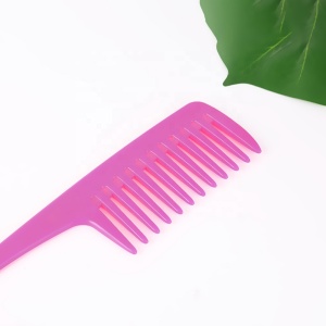 Wholesale Custom Logo Wide Tooth Comb Plastic Detangling Comb With Hook