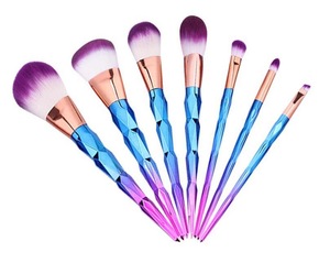 Wholesale 7 pieces per set personalized cosmetic makeup brushes