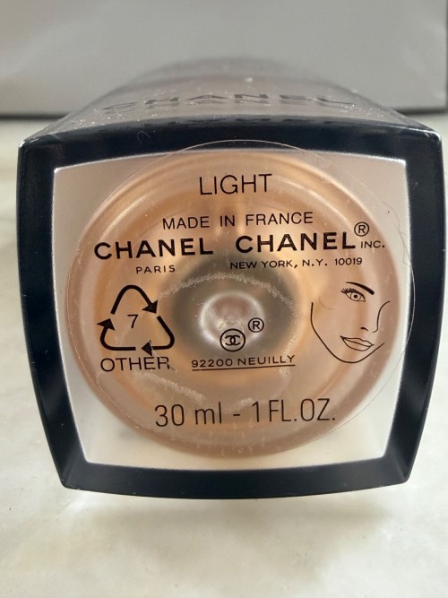 CHANEL Les Beiges Water-Fresh Tint