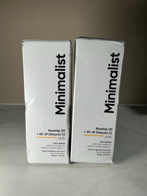 Minimalist Pure Rosehip Oil with Vitamin C Face Serum 30ml