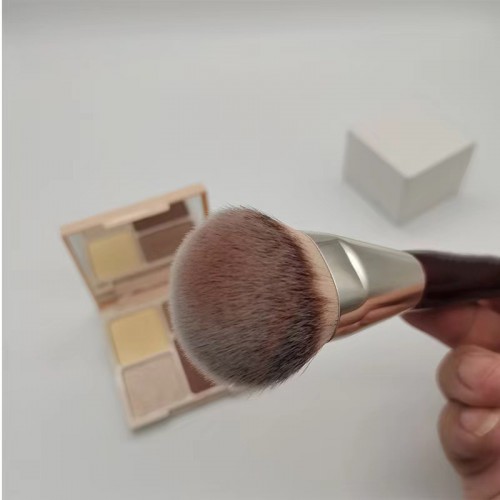 Private Label 101 CONTOURED FOUNDATION BRUSH