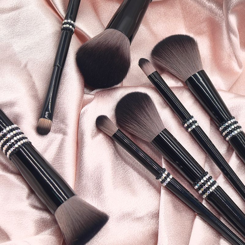 8-Piece Black Diamond Makeup Brush Set with Crystal Handle Design Professional OEM/ODM Cosmetic Brushes for Private Label & Wholesale