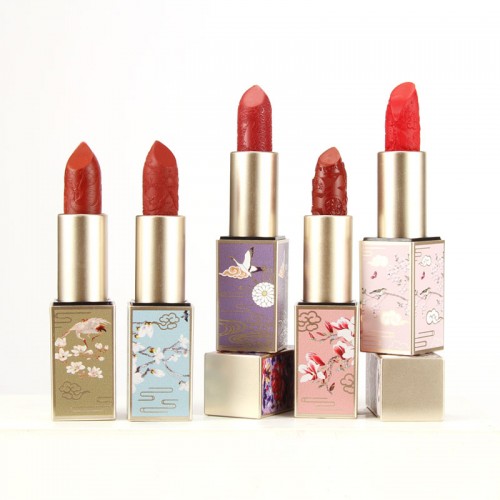 lipstick with long lasting  color fixing coat