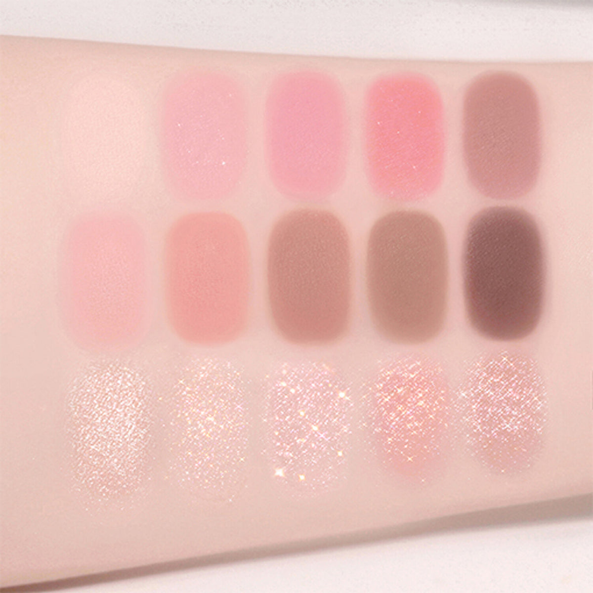 (Fwee) More Mood Eyeshadow Palette [04 More Than Red] 11.9g