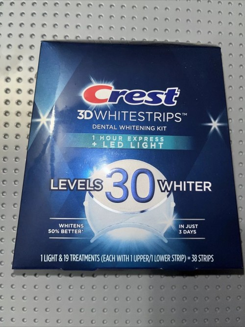 Crest 3D White Strips 1-Hour Express + LED Light - 38 Strips. 30 Levels Whiter