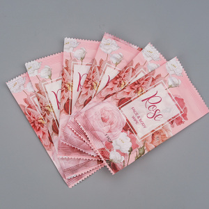 Spunlace Non-woven Material Rose face and body Care wet tissue wet wipes