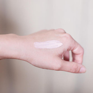 Waterproof whitening shimmer primer makeup base