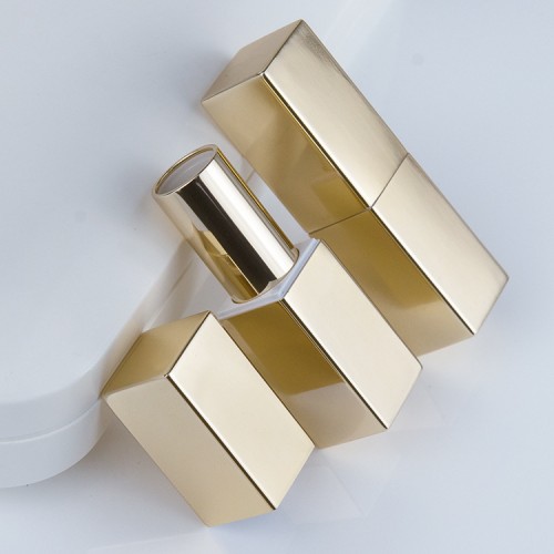 5.2ML Pocket Square Design Gold Color Oxidizing Aluminum Alloy Lipstick Tube With Heavy Magnetic Cover