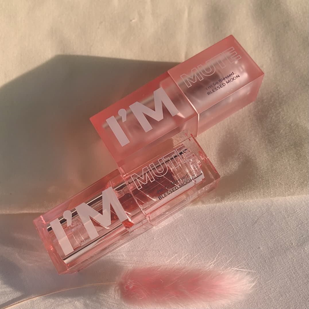 nutrition oil lip stick (I'm mute lipstick)
